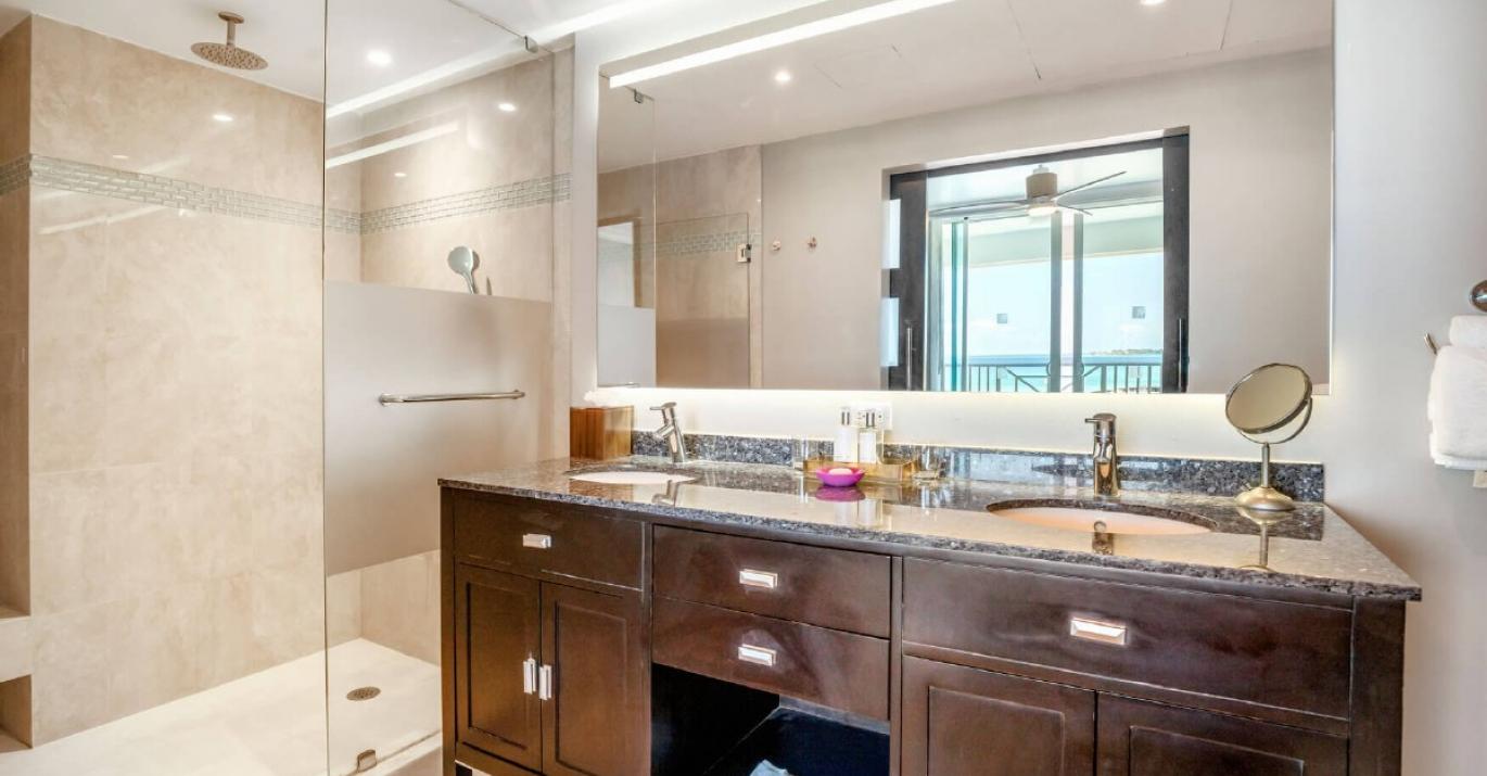 ocean 2 unit 710 ensuite