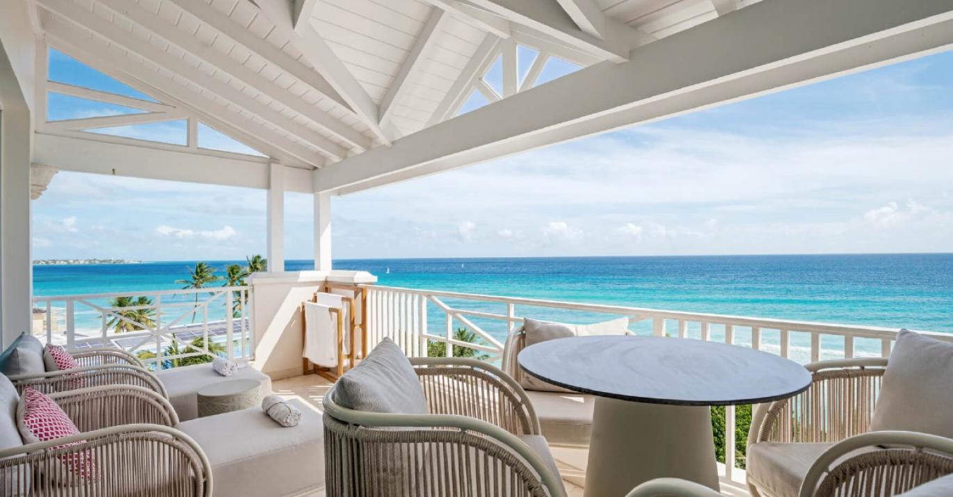 ocean 2 unit 710 outdoor dining