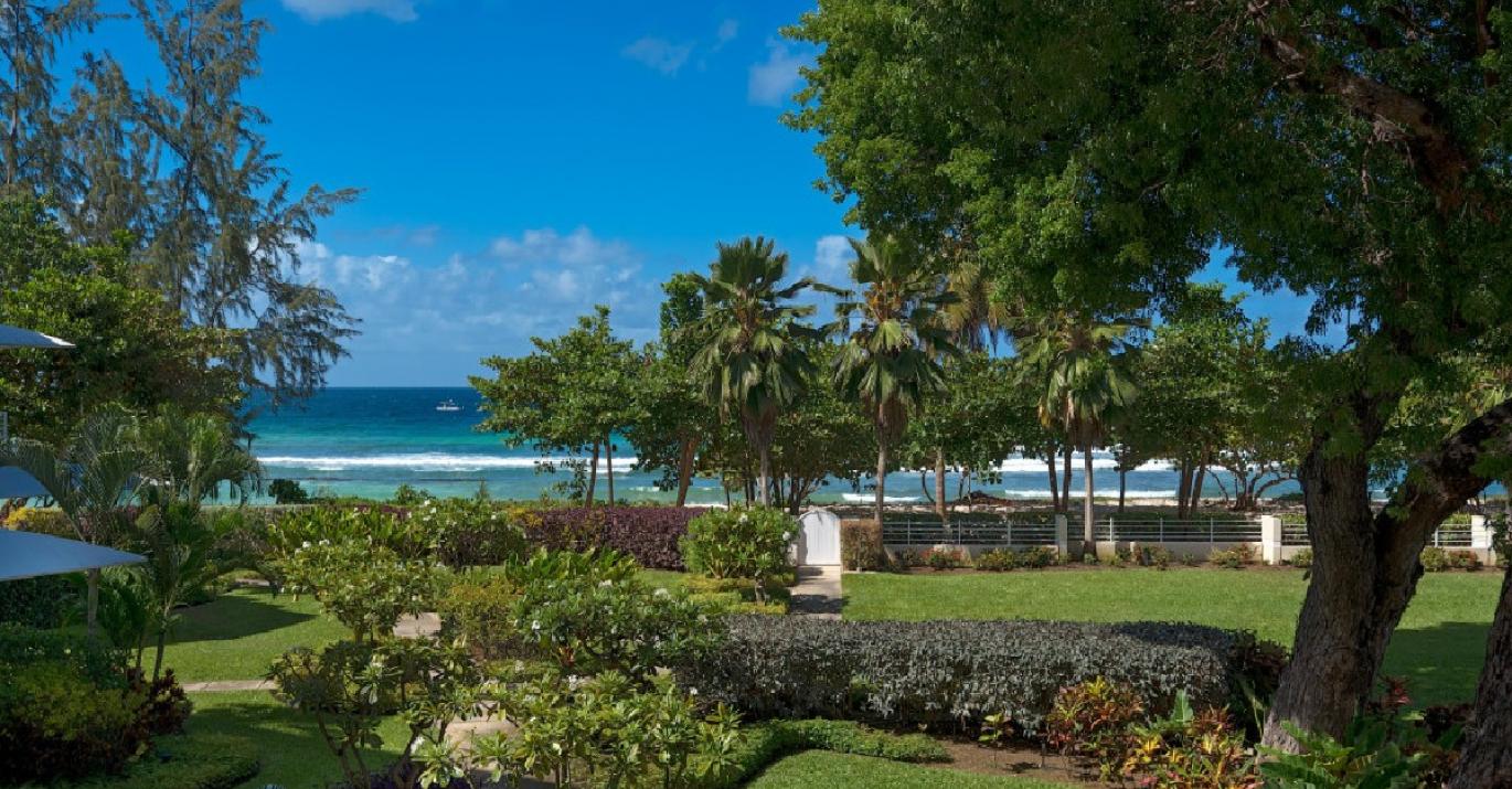 Palm Beach Garden Sea Views