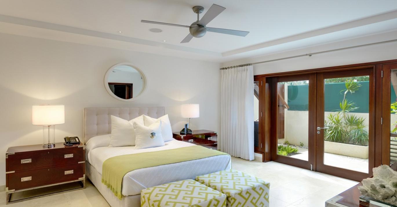 Portico 1 Oceanfront Bedroom 3