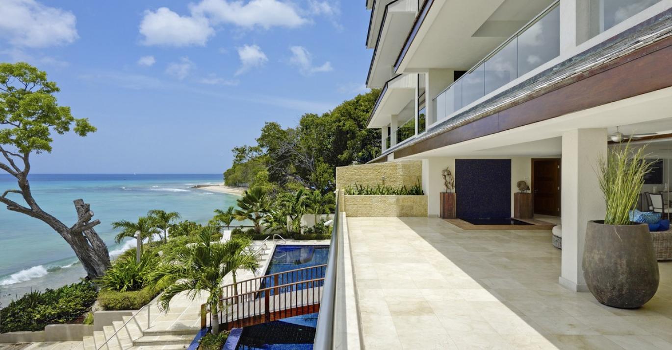 Portico 1 Superb Ocean Views
