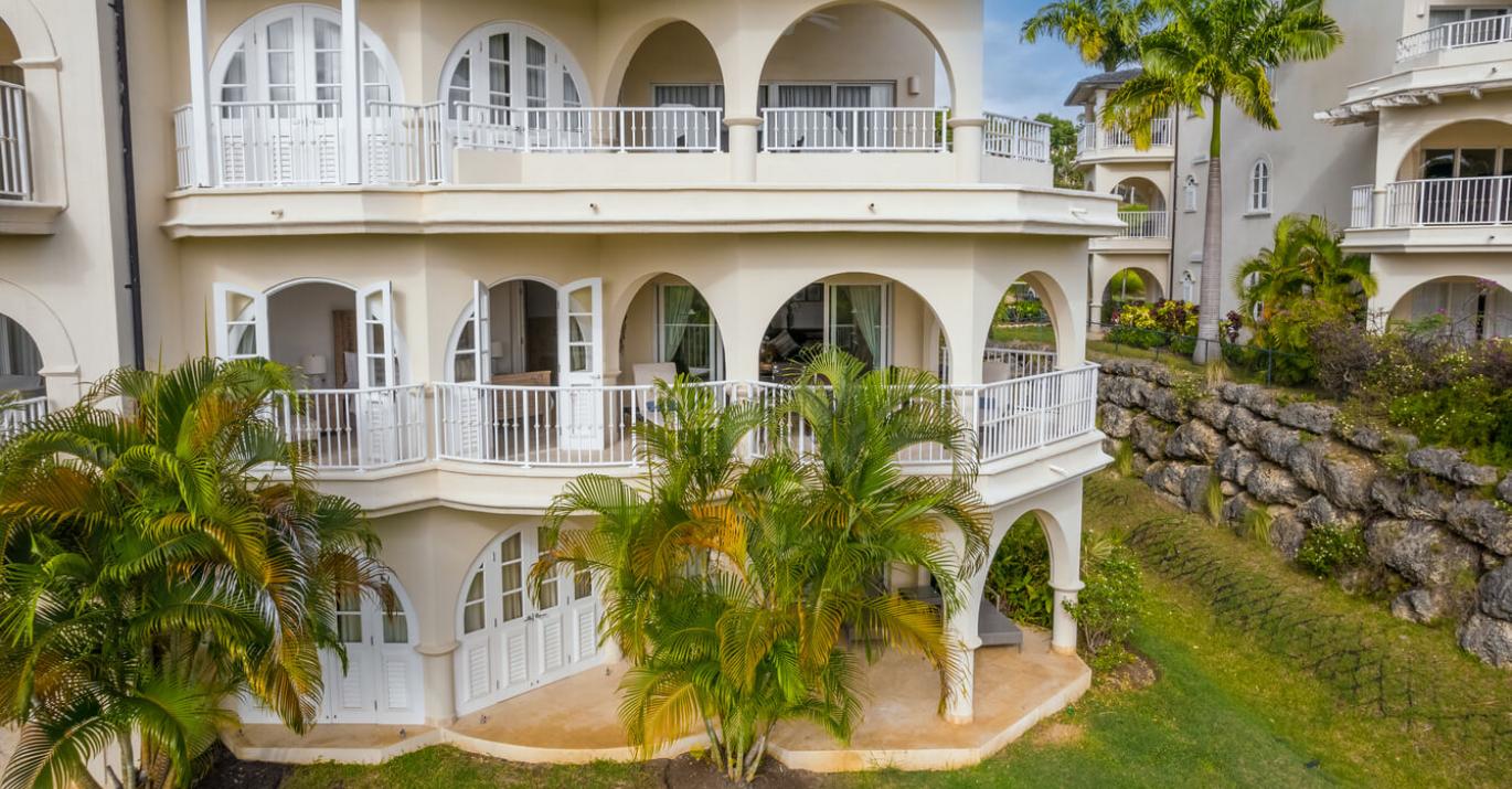 Royal Apartment 221