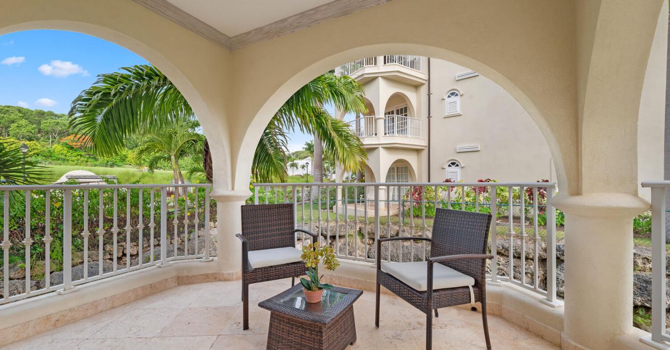 Royal Apartment 221 Master Patio with Views