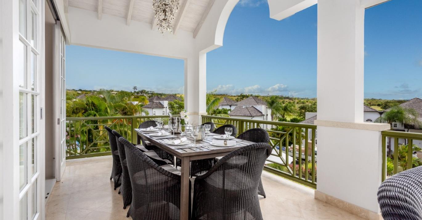 SCR14 Patio Dining