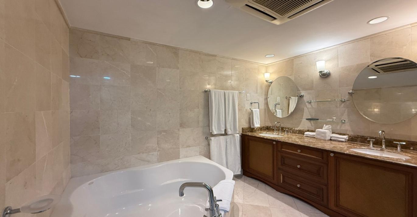 SPB305 double vanity 569