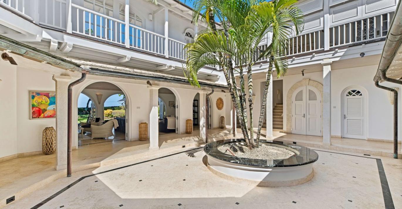 Sand Dollar Courtyard Entrance 