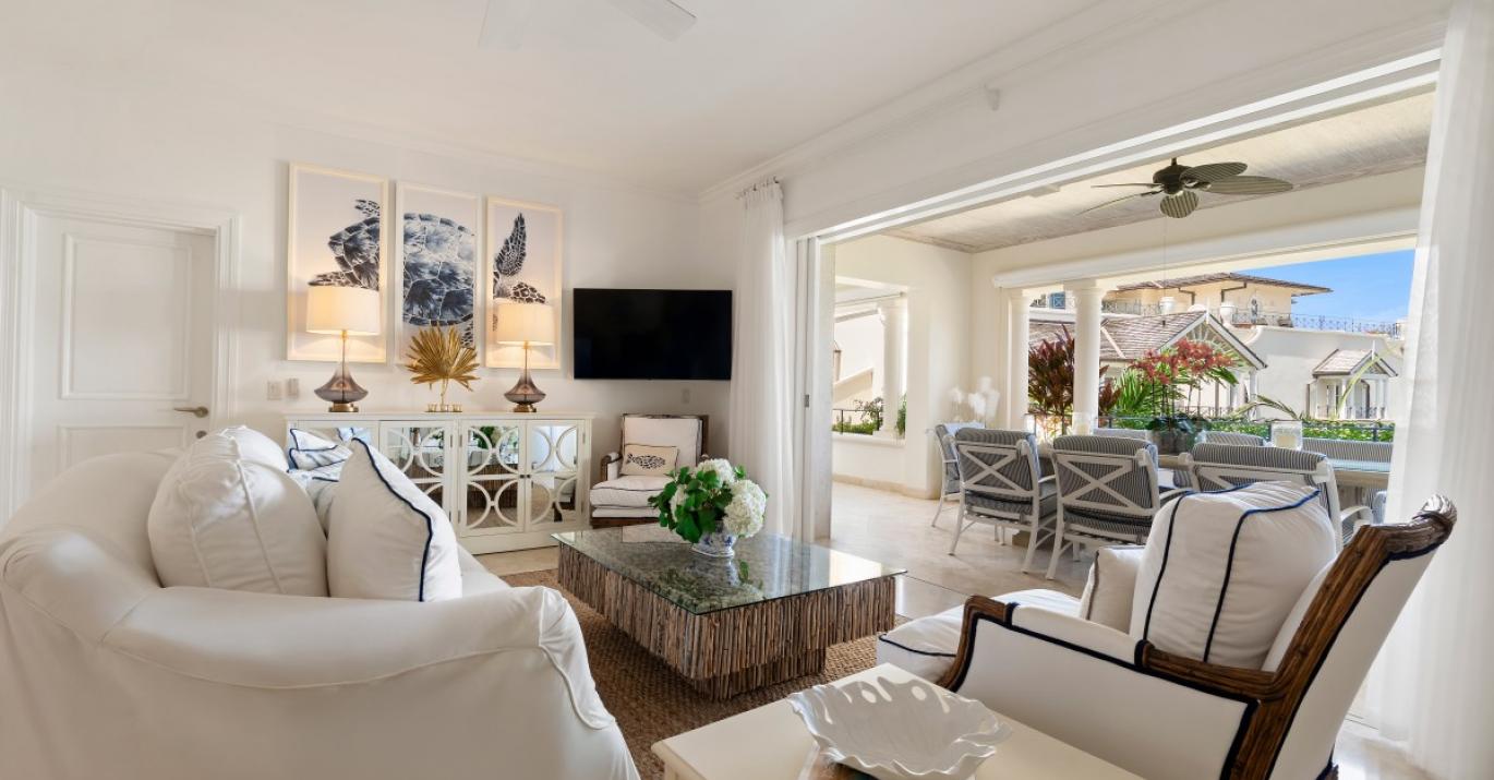 schooner bay 305 living