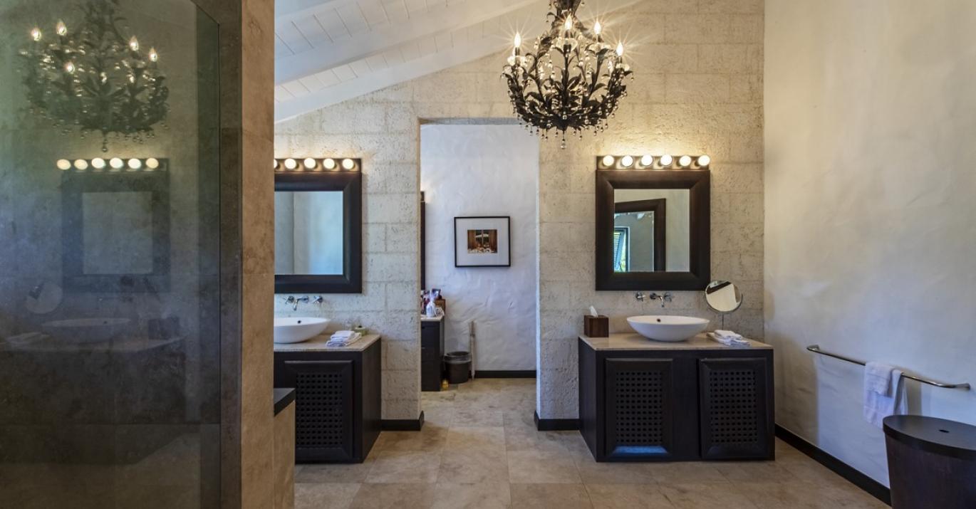 Sienna bathroom 039