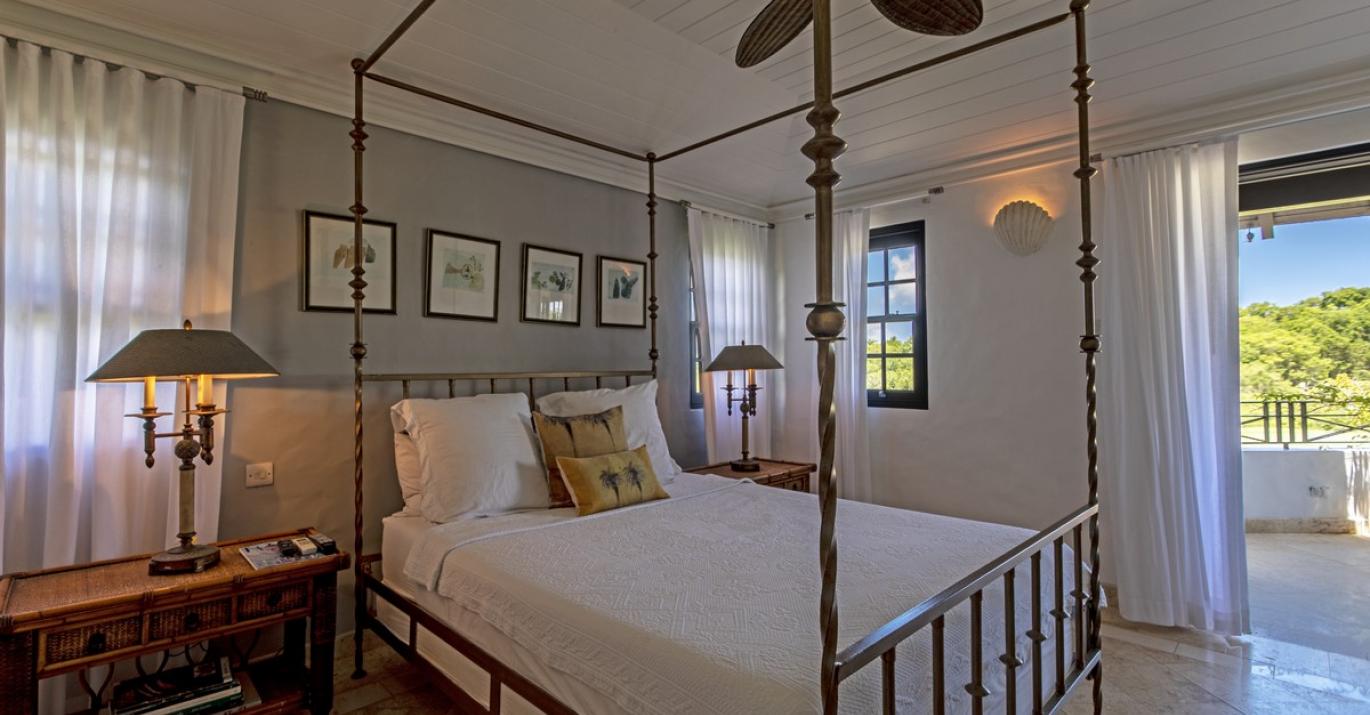 Sienna bedroom 030