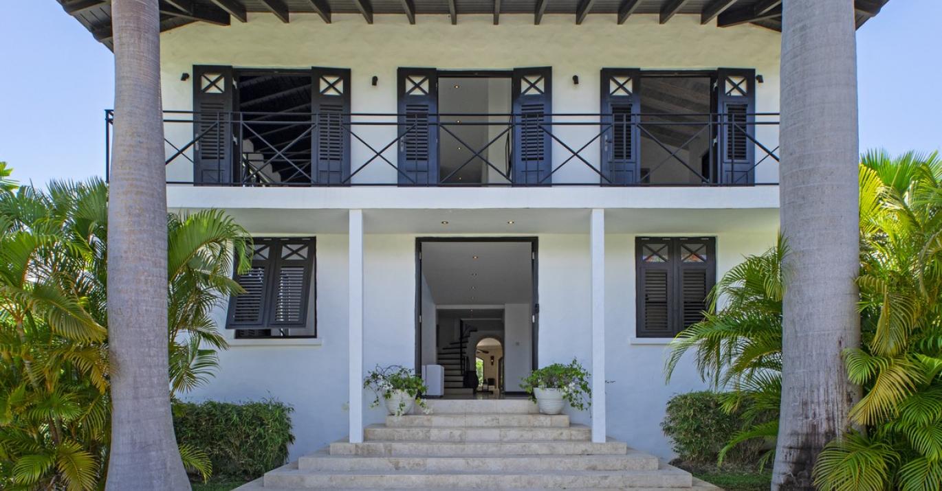 Sienna front entrance 048
