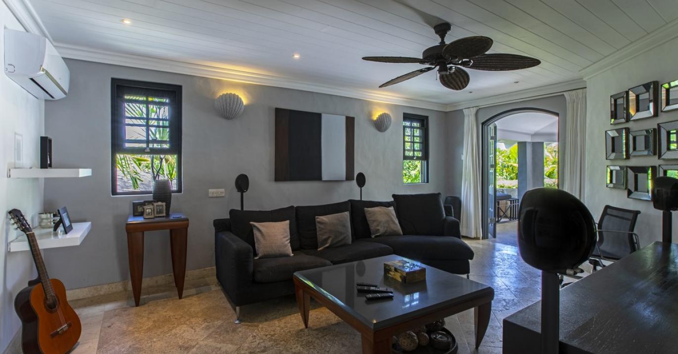 Sienna media room 022