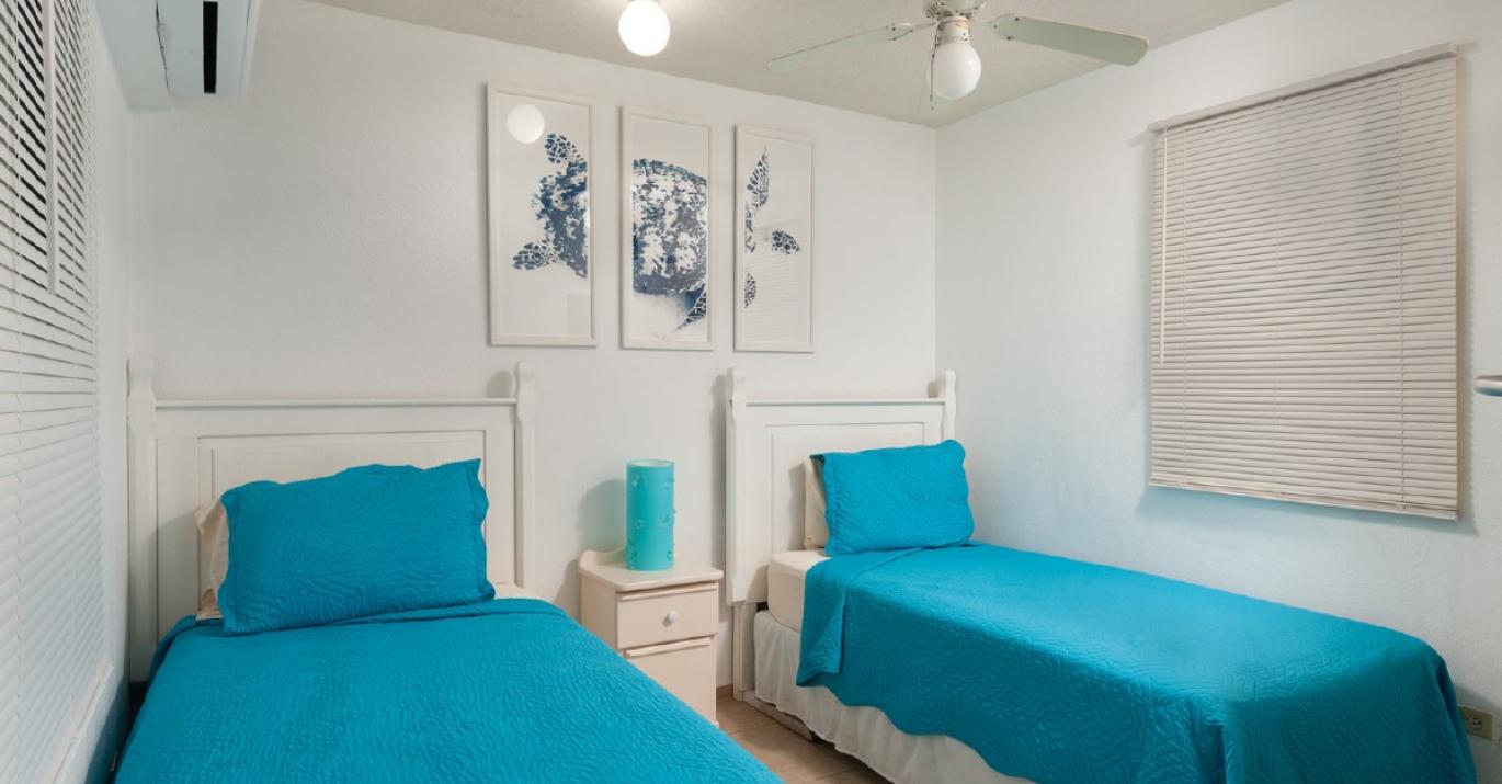 St Lawrence Beach Apt10 J