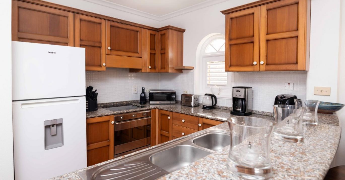 Sugar Hill A104 Modern Kitchen