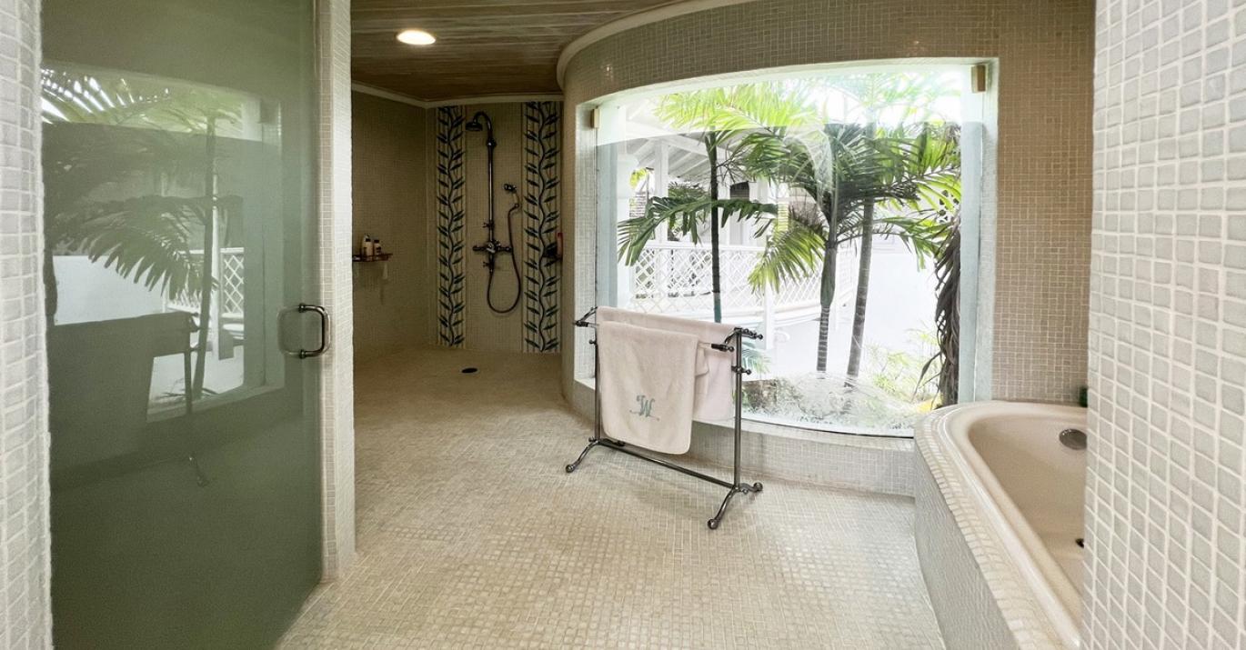 Hadley House Bedroom Suite Overlooking Koi Pond