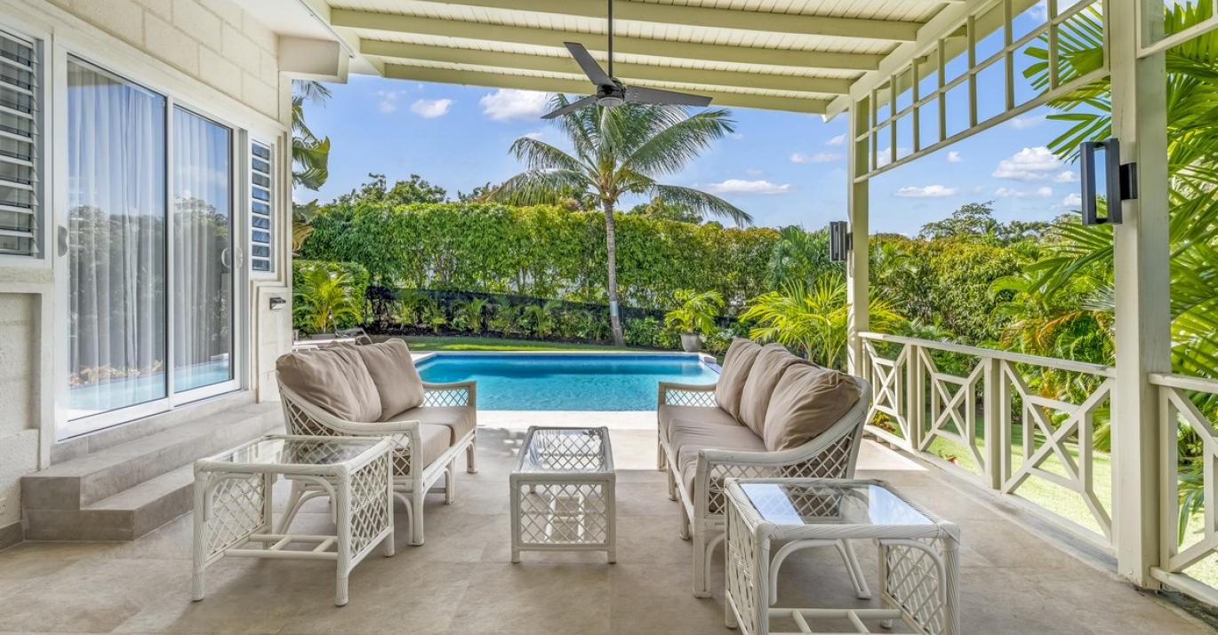 Tilting Trees Poolside Seating