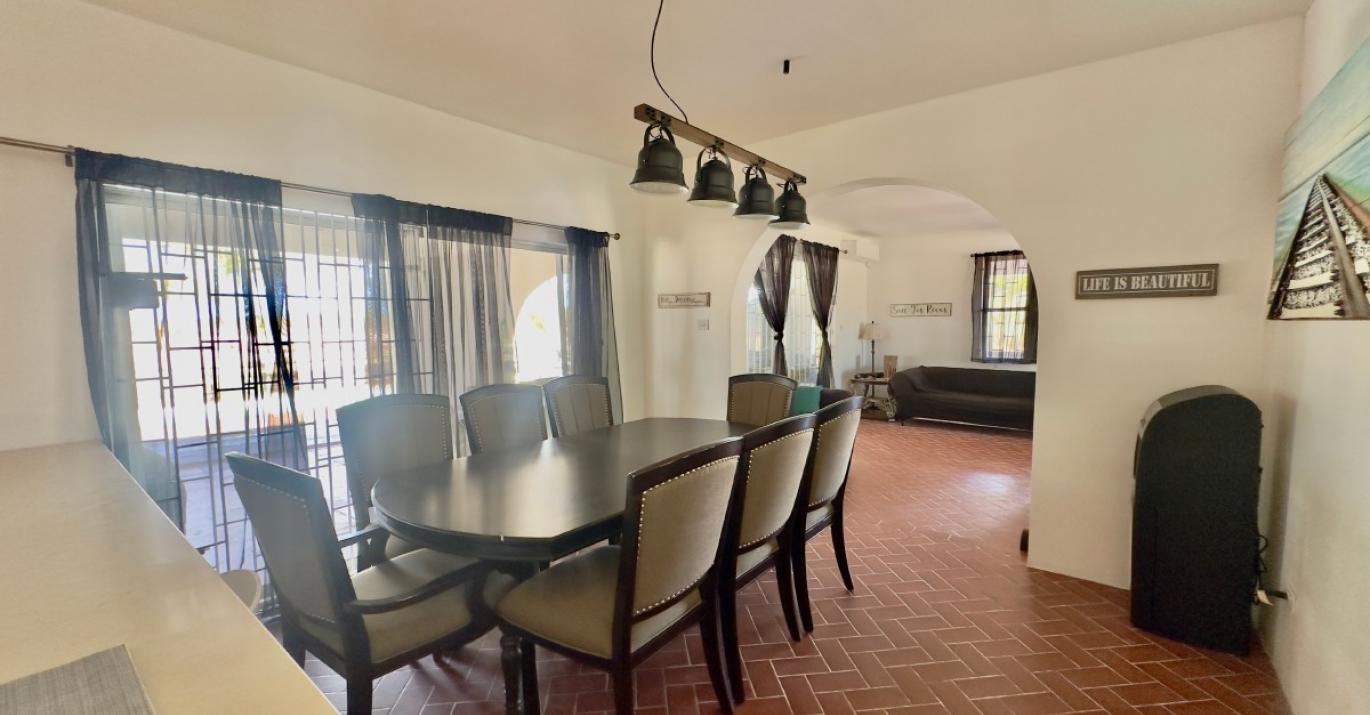 Topaz Estate dining 25