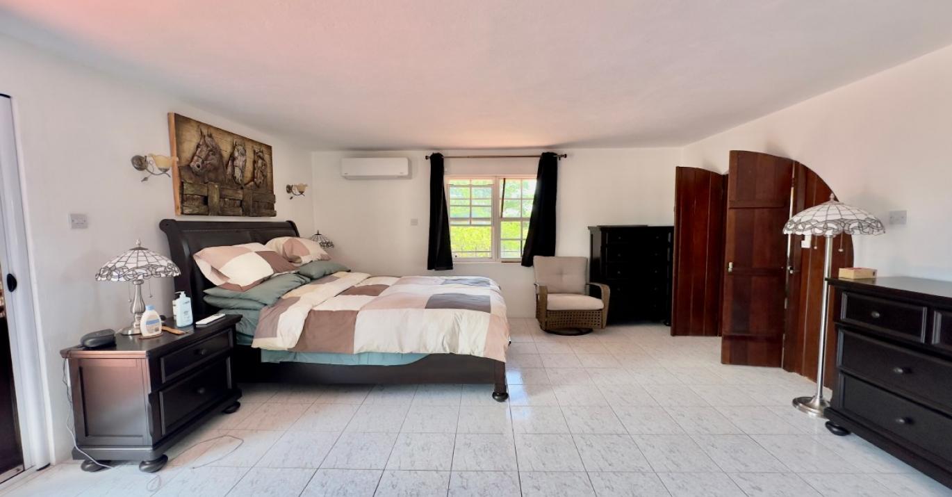 Topaz bedroom ensuite 27