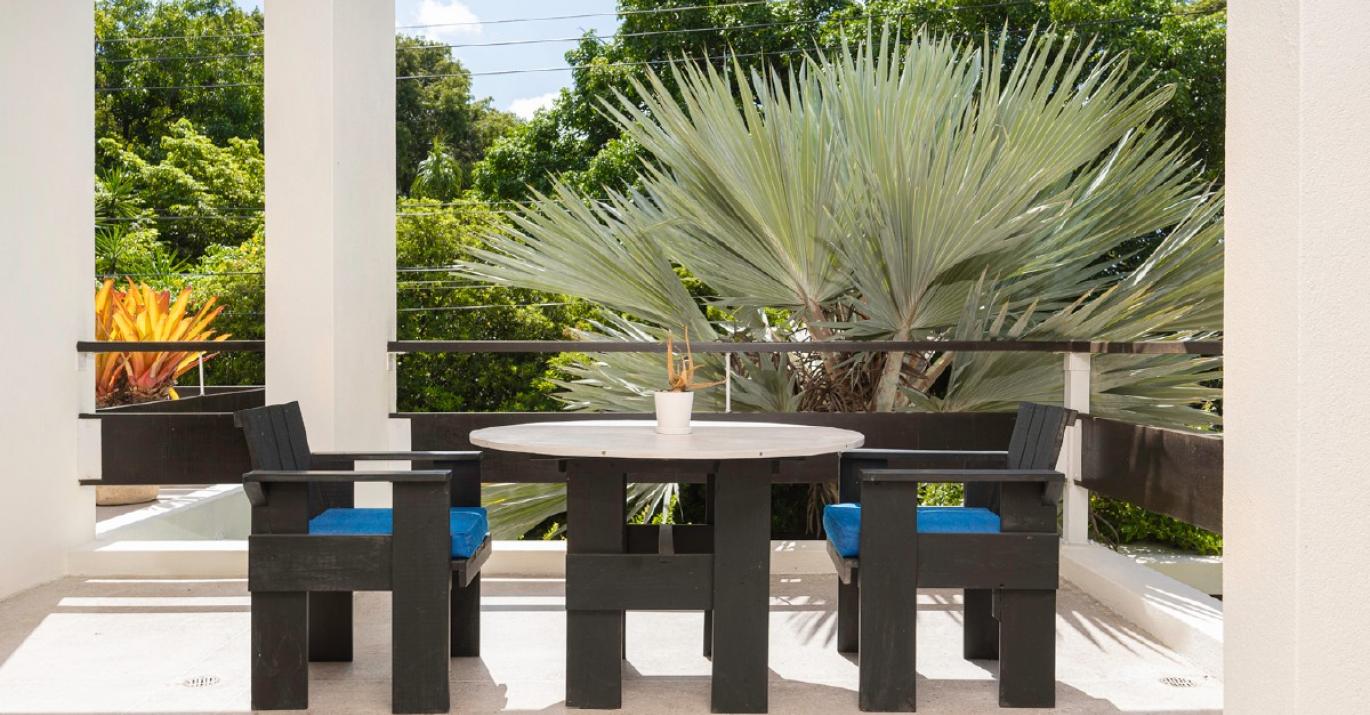 Turquoise 80 Outdoor Dining