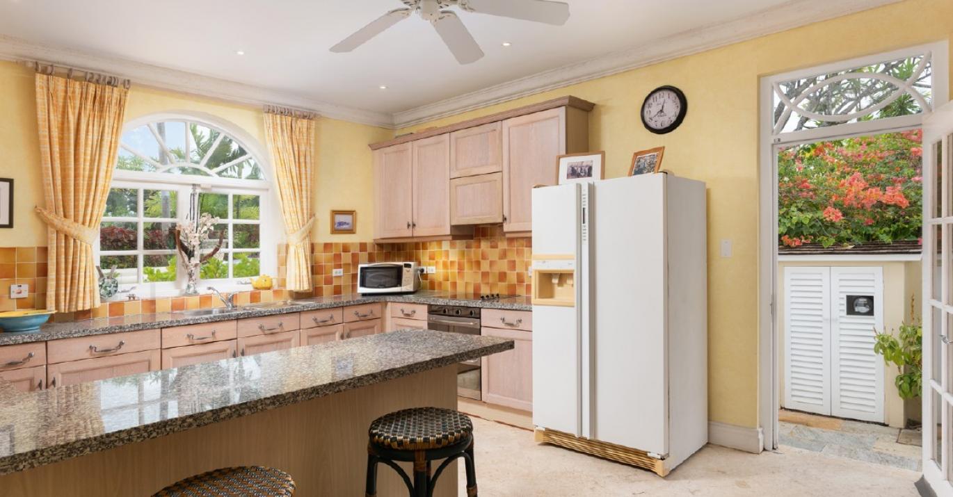 Twin Palms kitchen