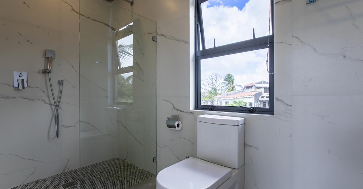 Virgo Villa Ensuite Bathroom 3