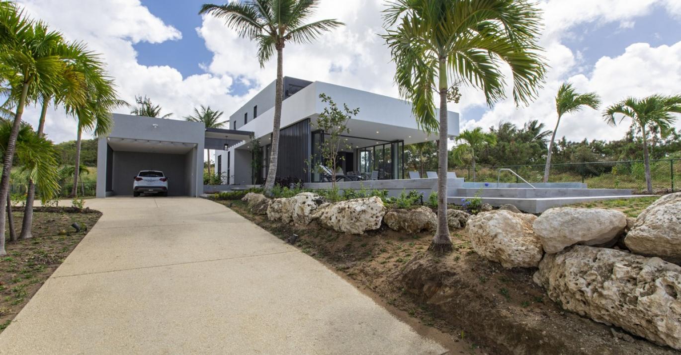 Virgo Villa Paved Driveway