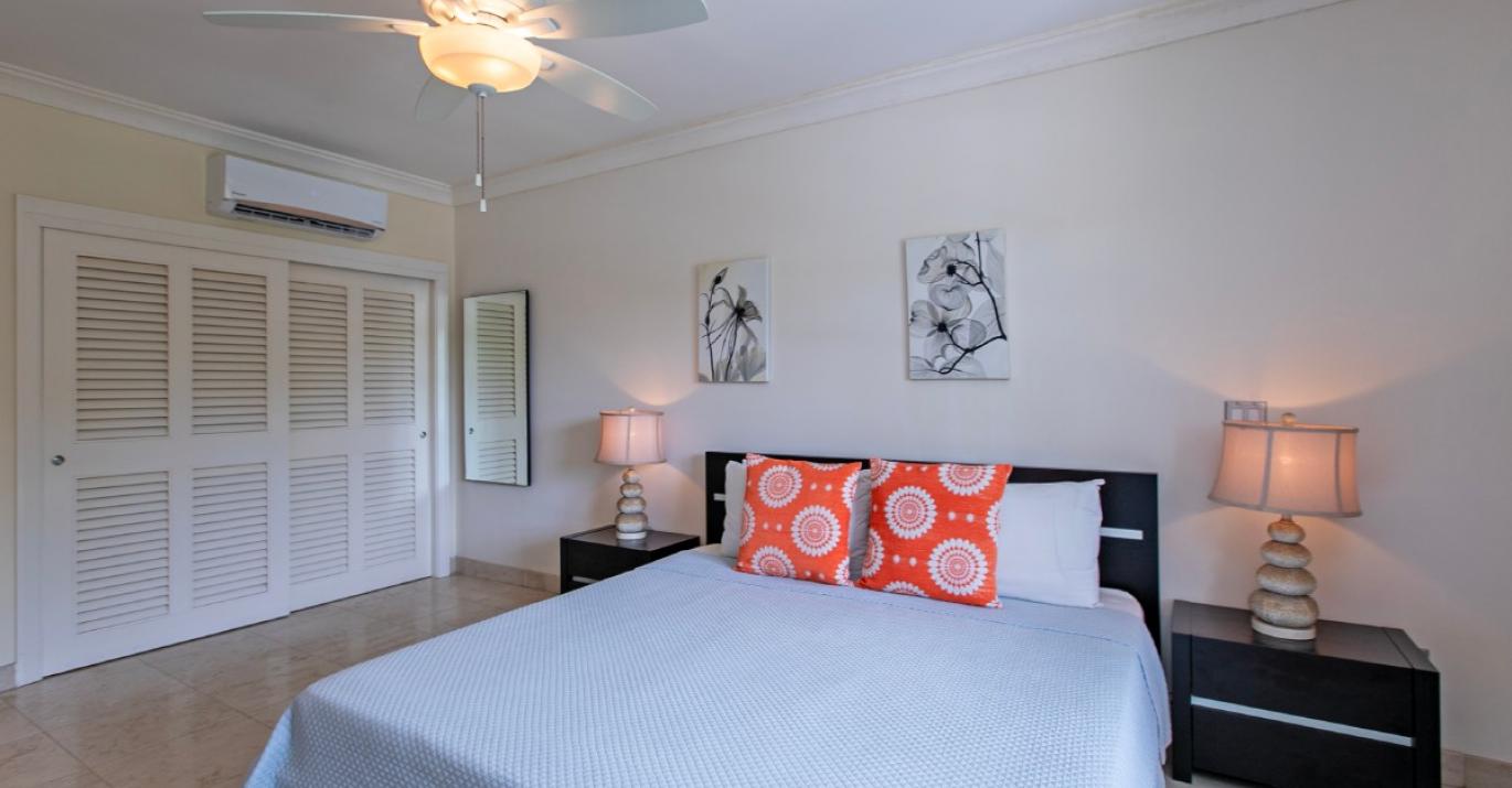 Waterside 303 bed