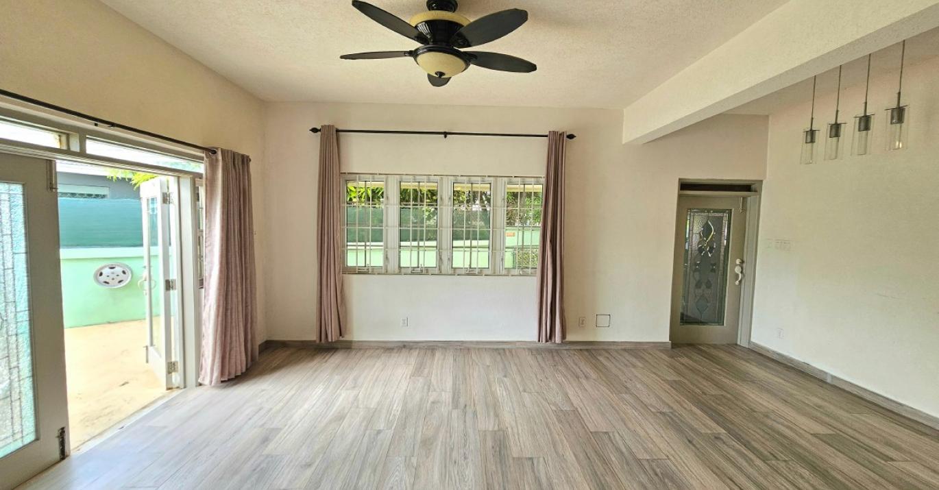atlantic pearl 120 dining room
