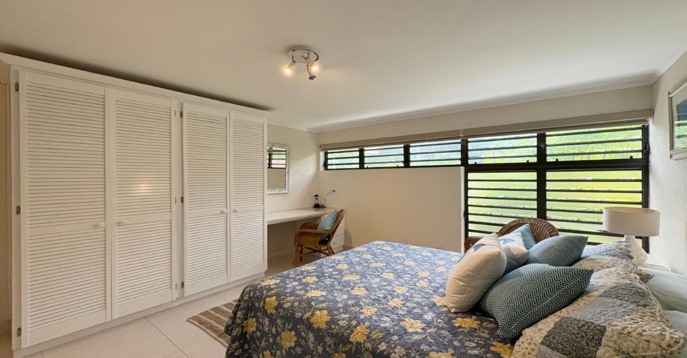 banyan 21 master closet