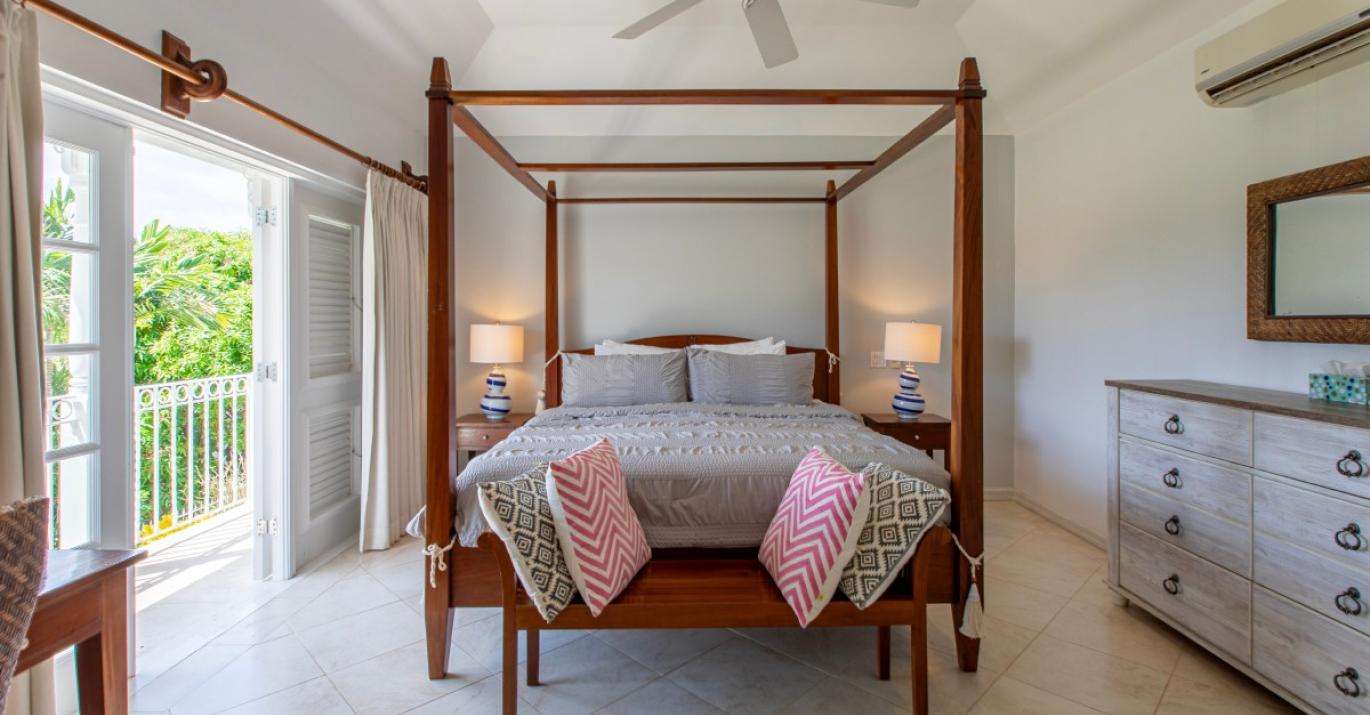 battaleys mews 17 master bedroom