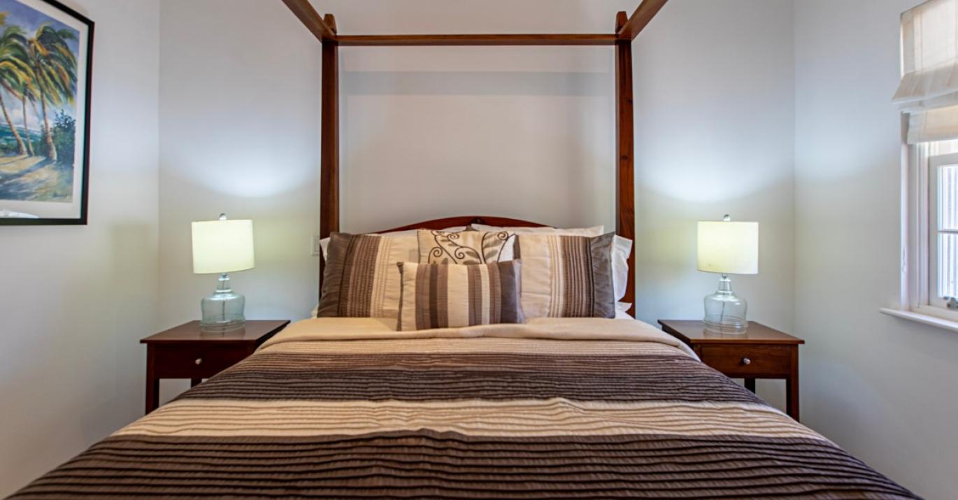 battaleys mews 17 queen bed