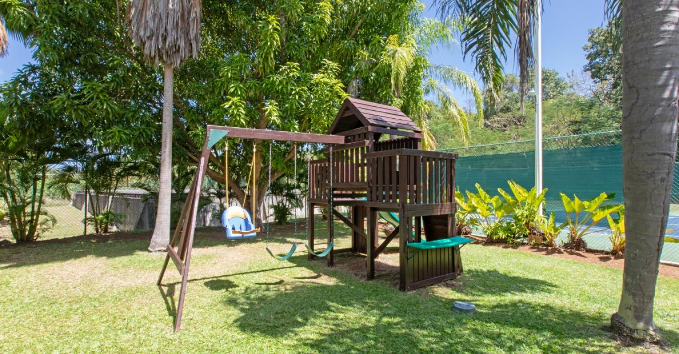 battaleys mews playground