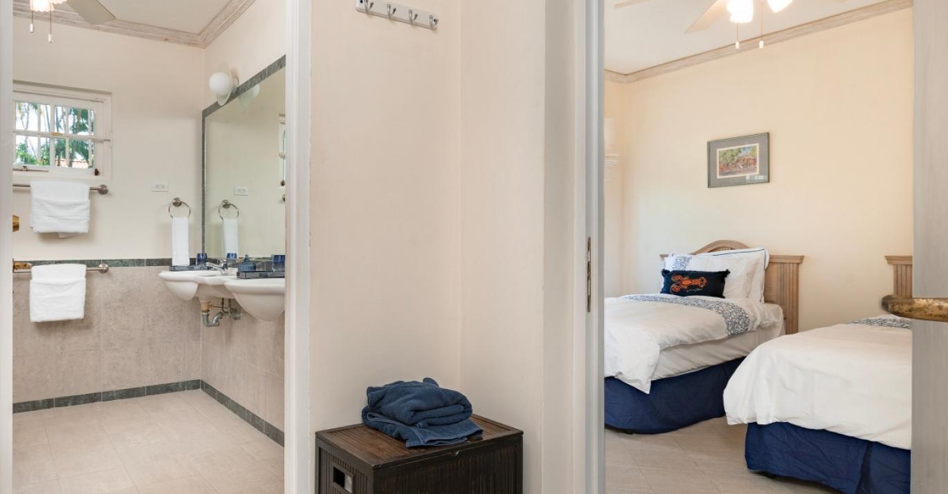 calimbo ensuite bedroom