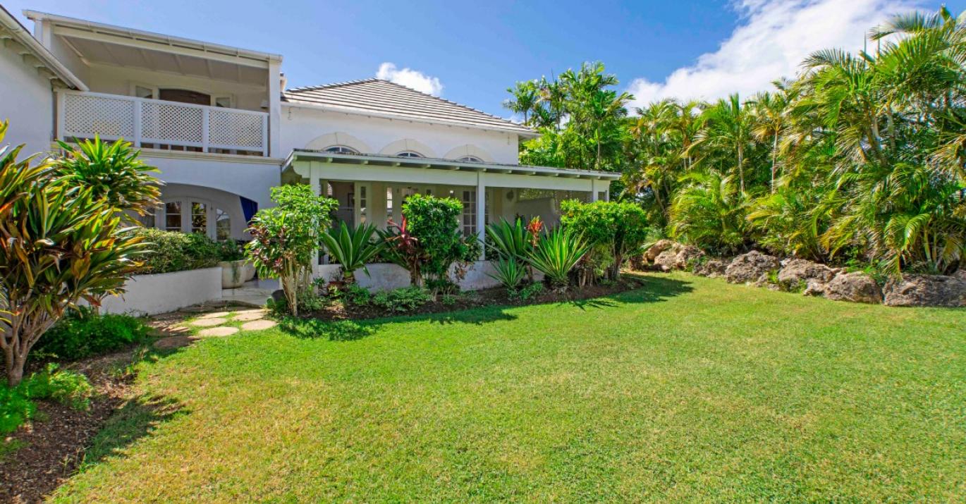 cassia heights7 lawned grounds