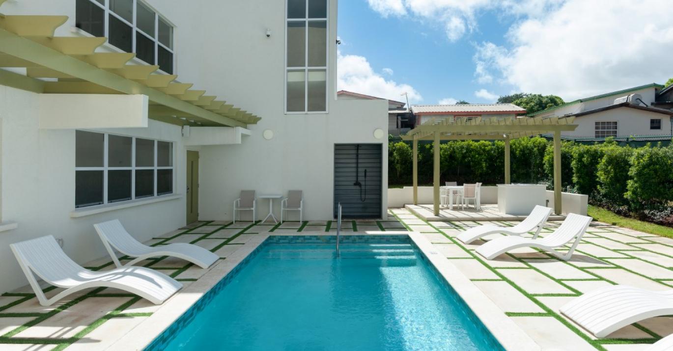 coral beach communal pool 23