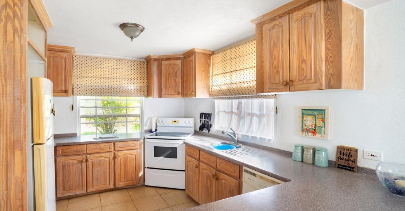emerald woods1 kitchen