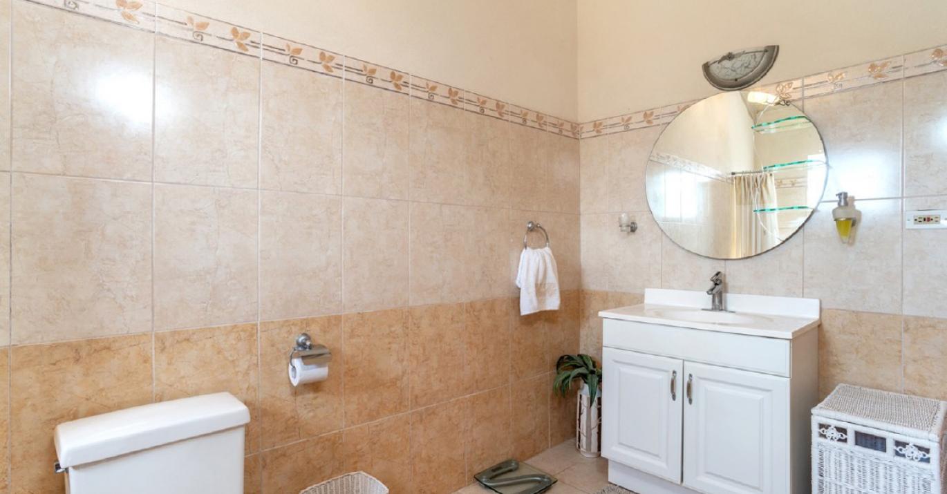 emerald woods1 primary bathroom