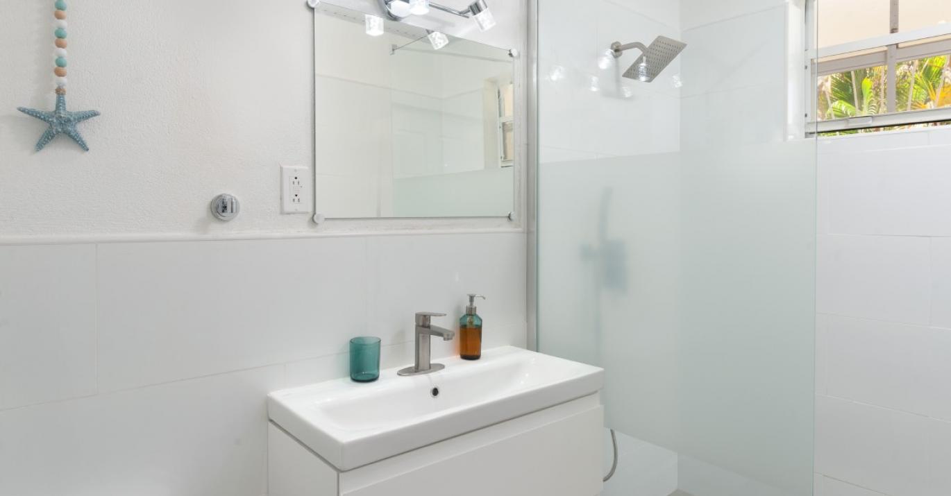 heywoods 171 shower