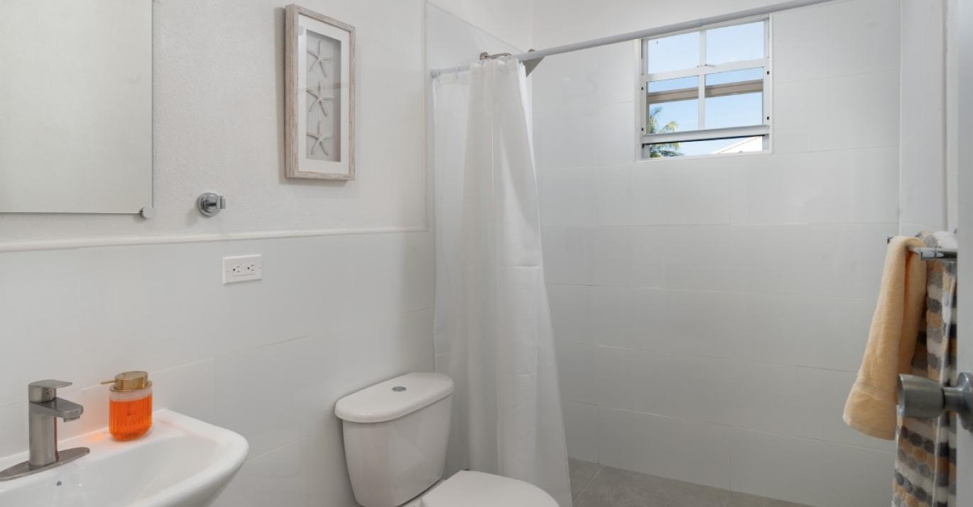 heywoods 171 upstairs bathroom
