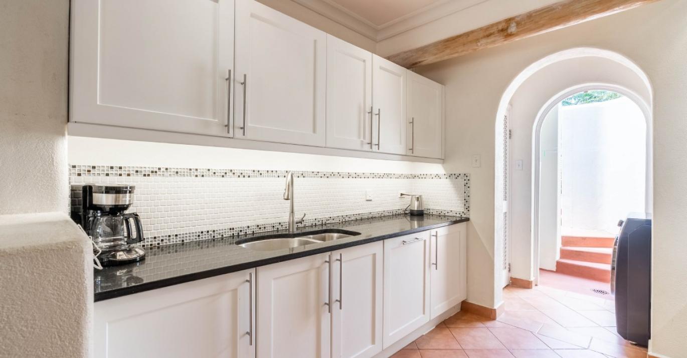 jammin modern kitchen