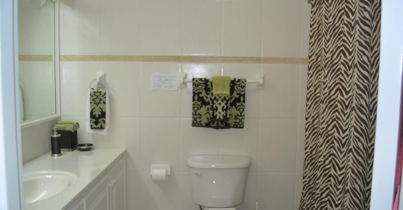 kasaka ensuite bathroom