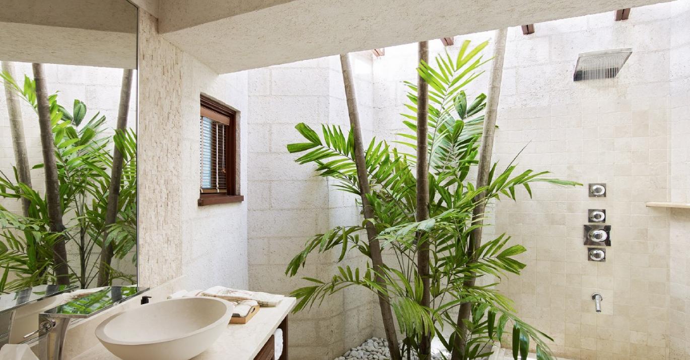 lazybones bathroom outdoor shower