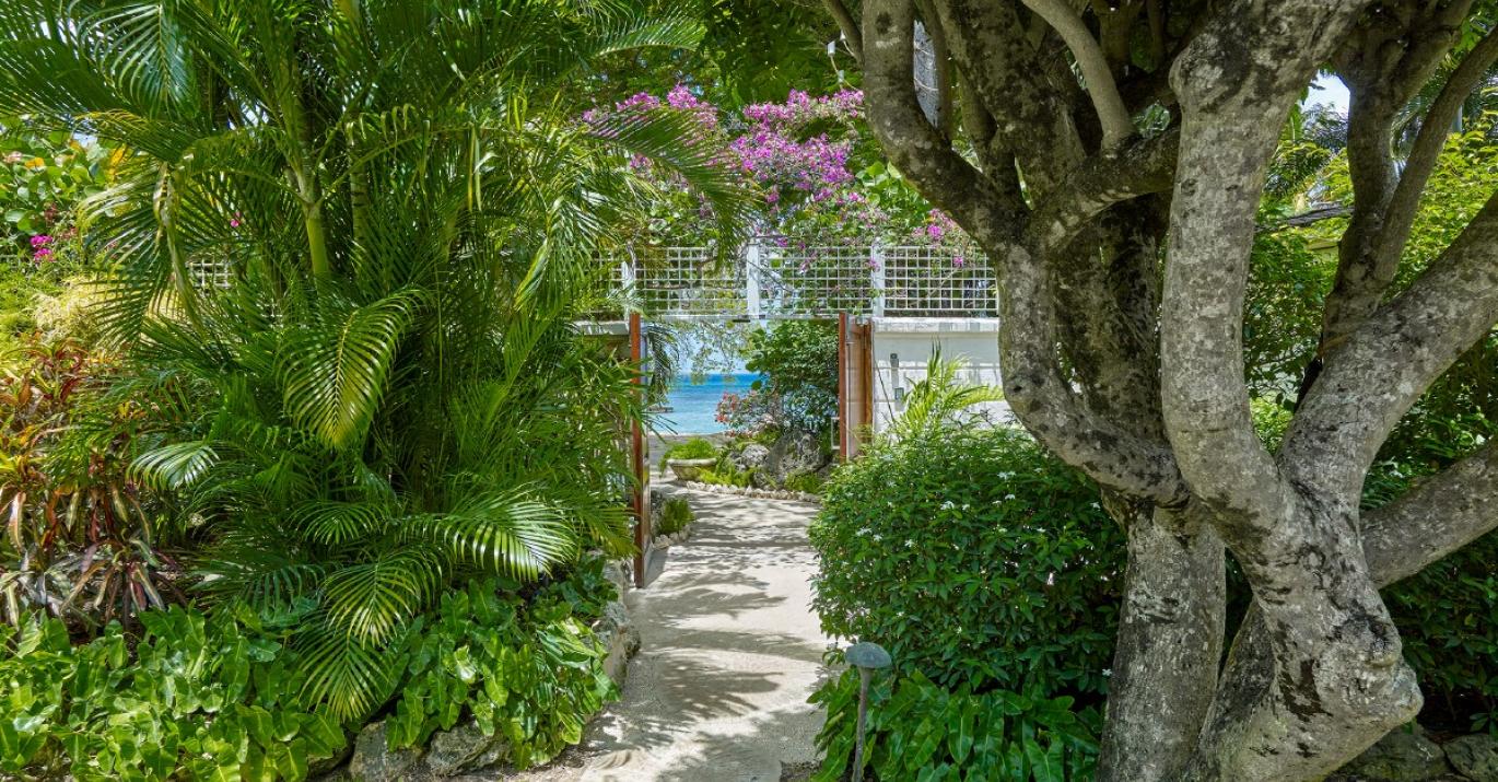 lazybones private beach access