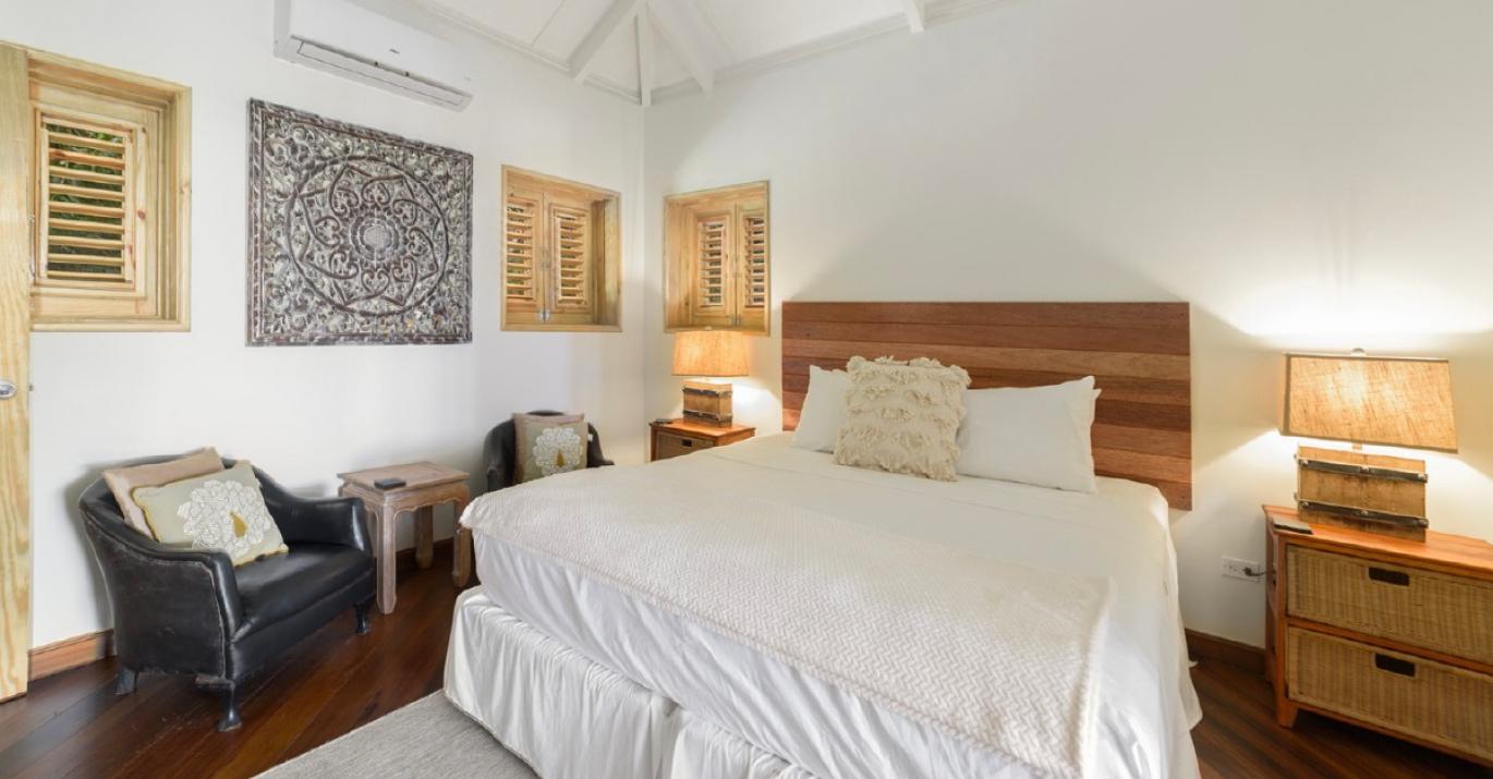northlight guest bedroom