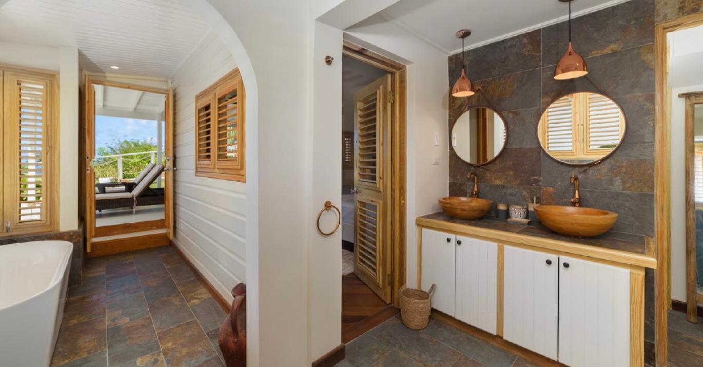 northlight master bathroom