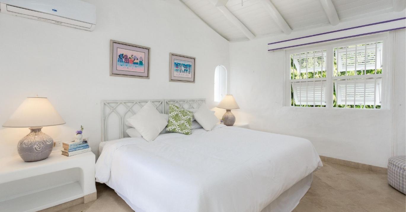 nutmeg bedroom