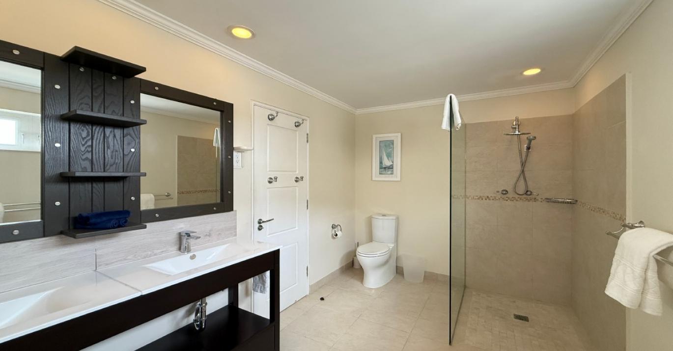 palm beach 603 ensuite bath