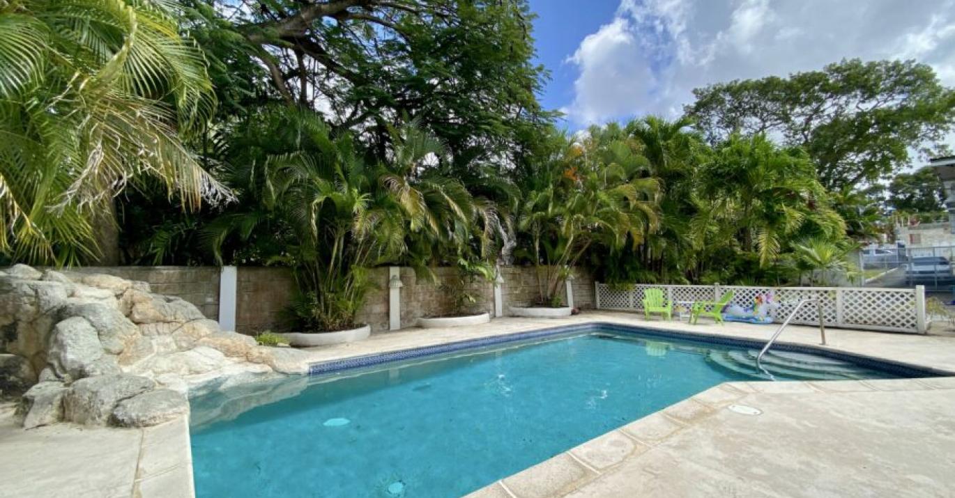 pine 17 pool