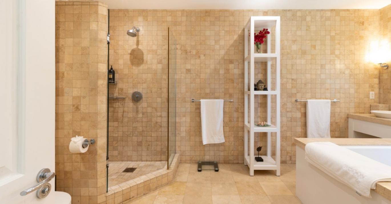 sandy cove 201 ensuite shower
