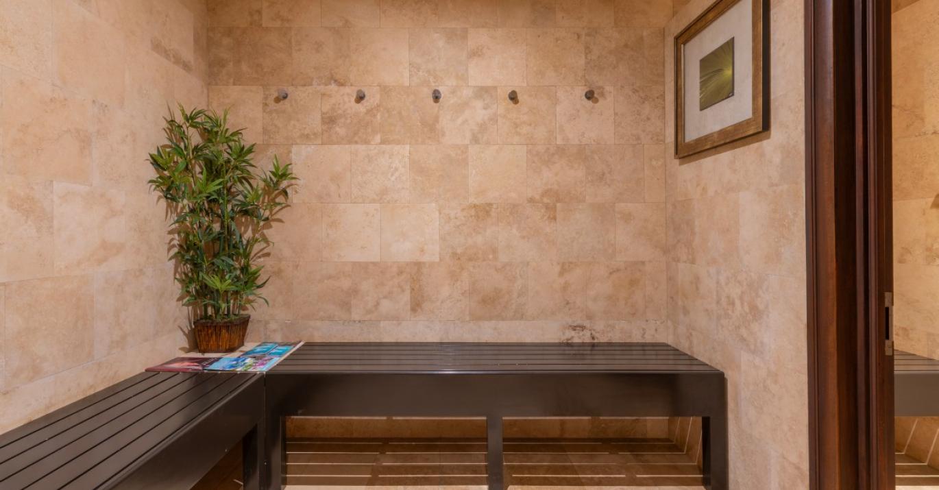 sandy cove spa room