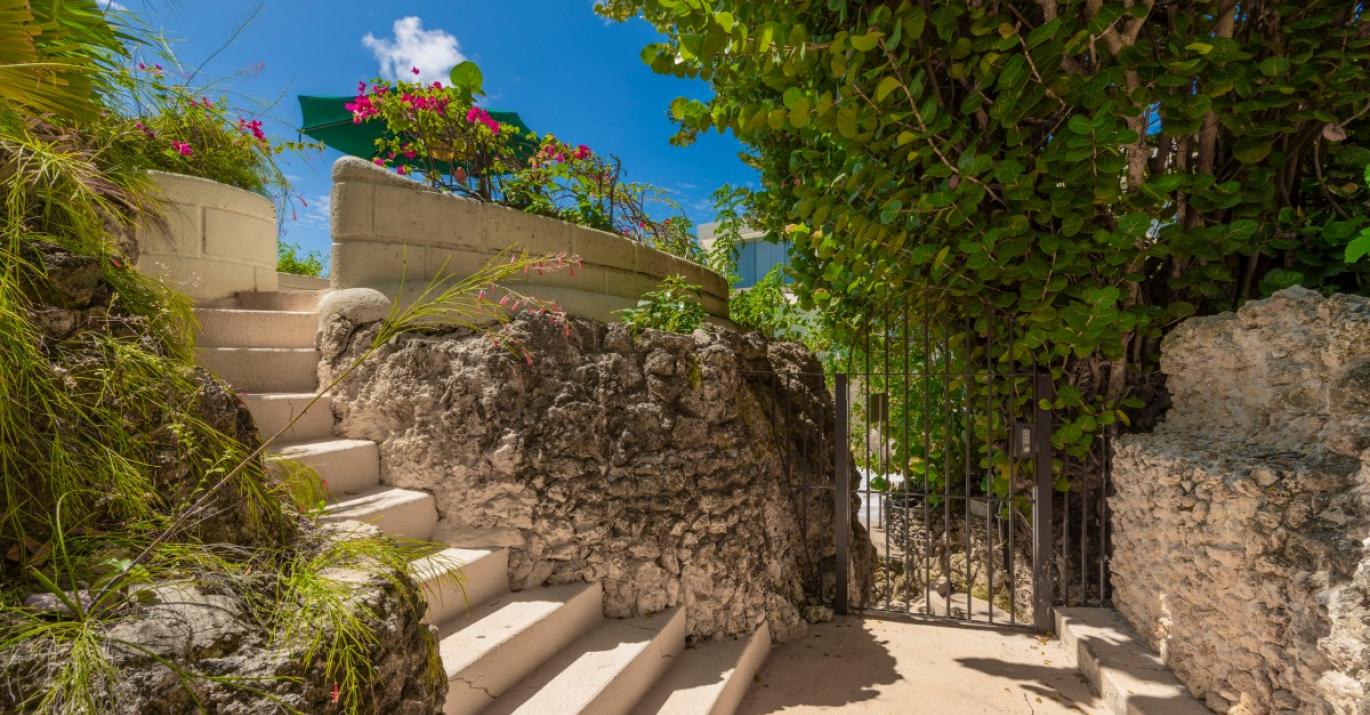 sandy cove steps to beach